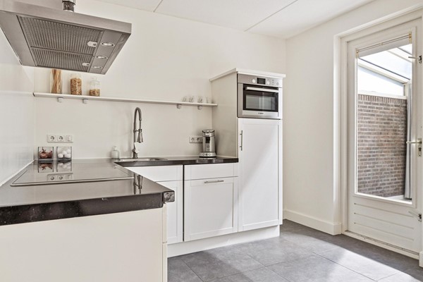 Medium property photo - Liefkenshoekstraat 11, 5045 XC Tilburg