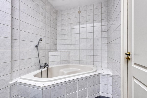 Medium property photo - Ringbaan-West 213, 5037 PB Tilburg
