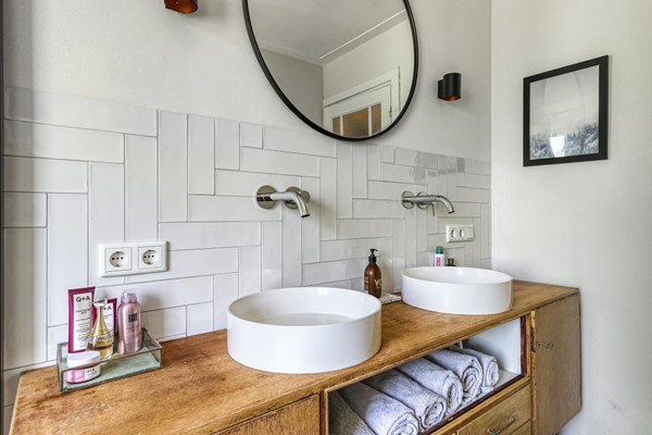 Medium property photo - Jan Pieterszoon Coenstraat 77, 5018 CR Tilburg
