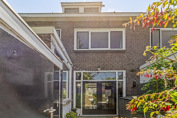 Medium property photo - Jan Pieterszoon Coenstraat 77, 5018 CR Tilburg