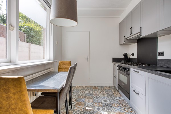 Medium property photo - Jan Aartestraat 68, 5017 EE Tilburg