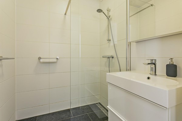 Medium property photo - Heuvelstraat 170, 5038 AJ Tilburg