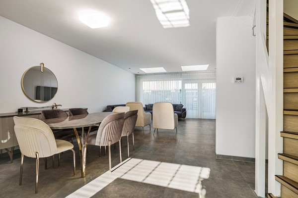 Medium property photo - Van Oosterzeestraat 27, 5012 KN Tilburg