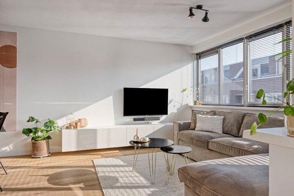 Medium property photo - Trouwlaan 19-03, 5021 WD Tilburg