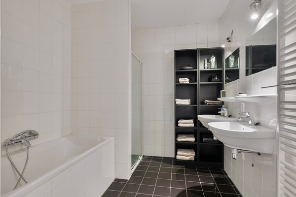 Medium property photo - Pieter Vreedeplein 110, 5038 BW Tilburg