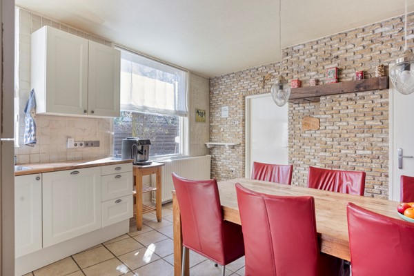 Medium property photo - Broekhovenseweg 111a, 5021 LC Tilburg