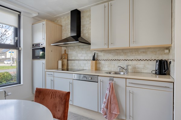 Medium property photo - Bijsterveldenlaan 272, 5045 ZS Tilburg