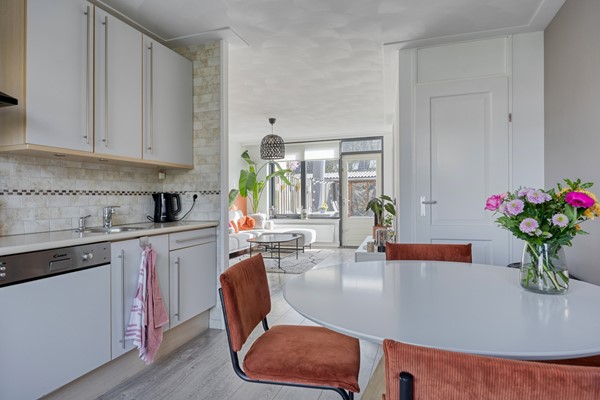 Medium property photo - Bijsterveldenlaan 272, 5045 ZS Tilburg