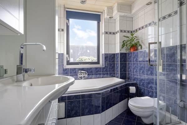 Medium property photo - Bijsterveldenlaan 272, 5045 ZS Tilburg