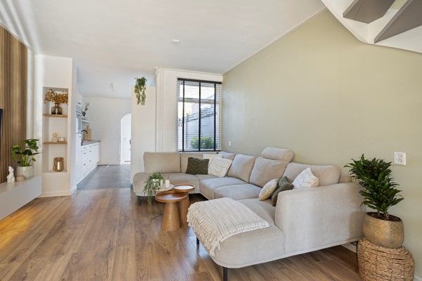 Medium property photo - Broekhovenseweg 104, 5021 LH Tilburg