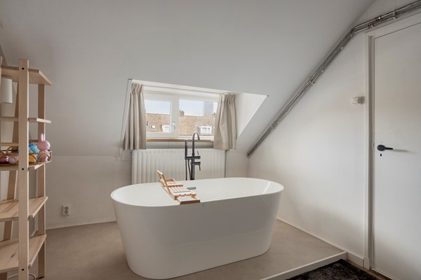 Medium property photo - Kwaadeindstraat 111, 5041 JL Tilburg