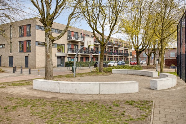 Medium property photo - Kwaadeindstraat 111, 5041 JL Tilburg