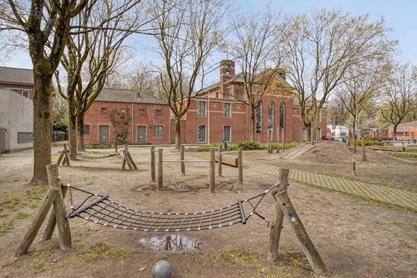 Medium property photo - Kwaadeindstraat 111, 5041 JL Tilburg