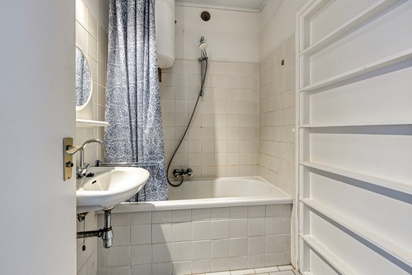 Medium property photo - Heuvelstraat 148, 5038 AJ Tilburg