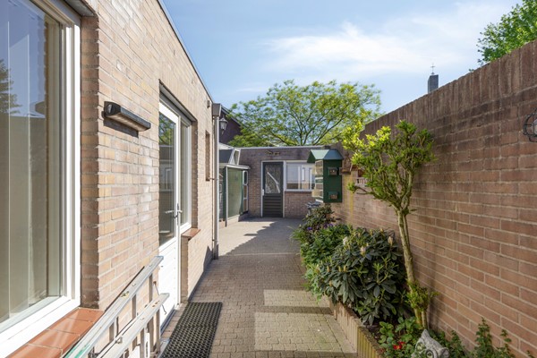 Medium property photo - Hoevenseweg 46, 5017 AE Tilburg