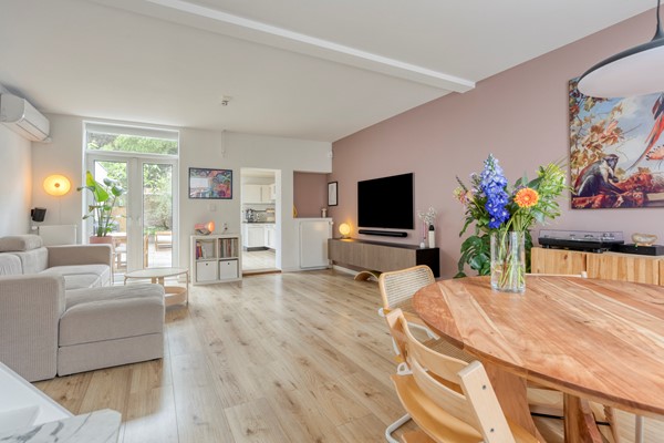 Medium property photo - Kardinaal Vaughanstraat 30, 5046 DR Tilburg