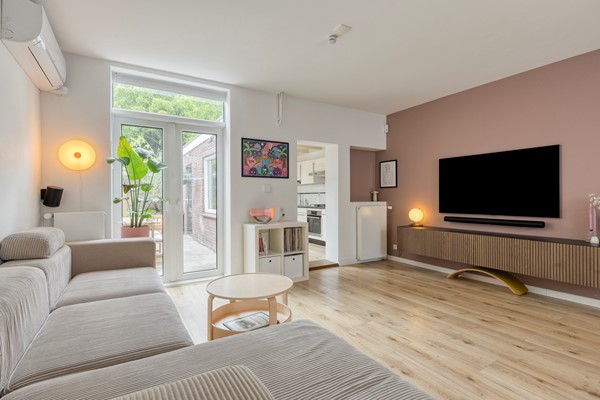 Medium property photo - Kardinaal Vaughanstraat 30, 5046 DR Tilburg