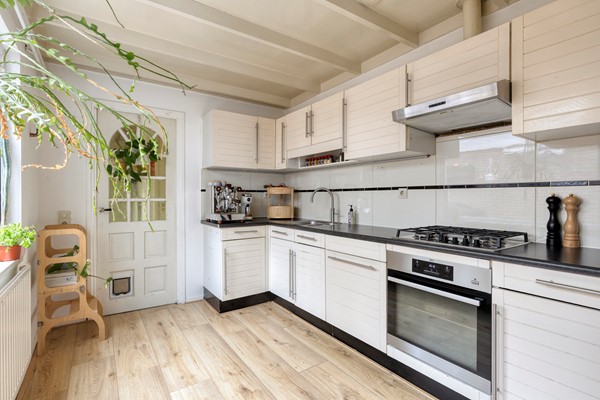 Medium property photo - Kardinaal Vaughanstraat 30, 5046 DR Tilburg