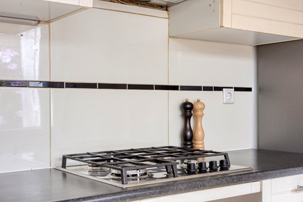 Medium property photo - Kardinaal Vaughanstraat 30, 5046 DR Tilburg