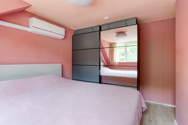 Medium property photo - Kardinaal Vaughanstraat 30, 5046 DR Tilburg