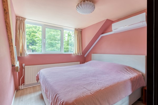 Medium property photo - Kardinaal Vaughanstraat 30, 5046 DR Tilburg