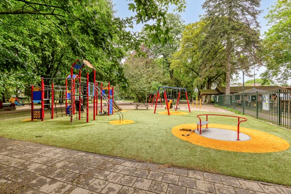 Medium property photo - Kardinaal Vaughanstraat 30, 5046 DR Tilburg