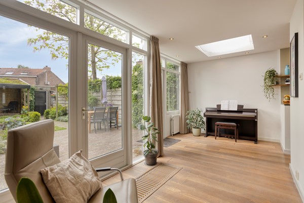 Medium property photo - Jan Pieterszoon Coenstraat 14, 5018 CS Tilburg