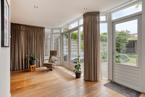 Medium property photo - Jan Pieterszoon Coenstraat 14, 5018 CS Tilburg