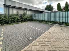 1786612400300_image00018.jpg