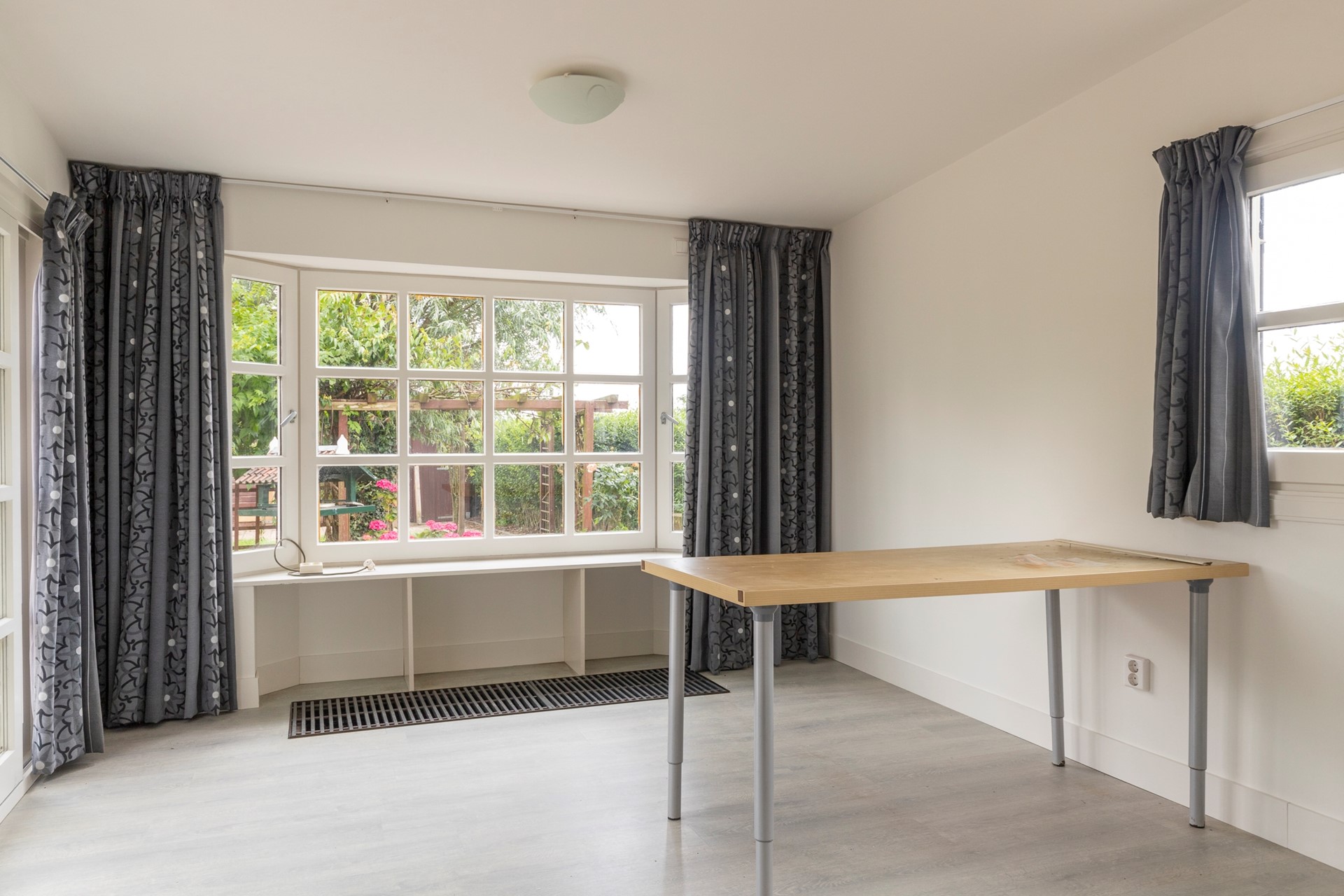 Vrijstaande woning te huur: Woudsedijk-Zuid 26, Woubrugge