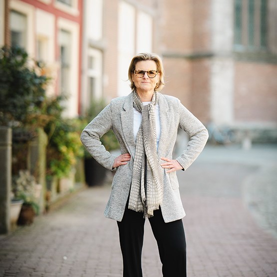      Caren Visser