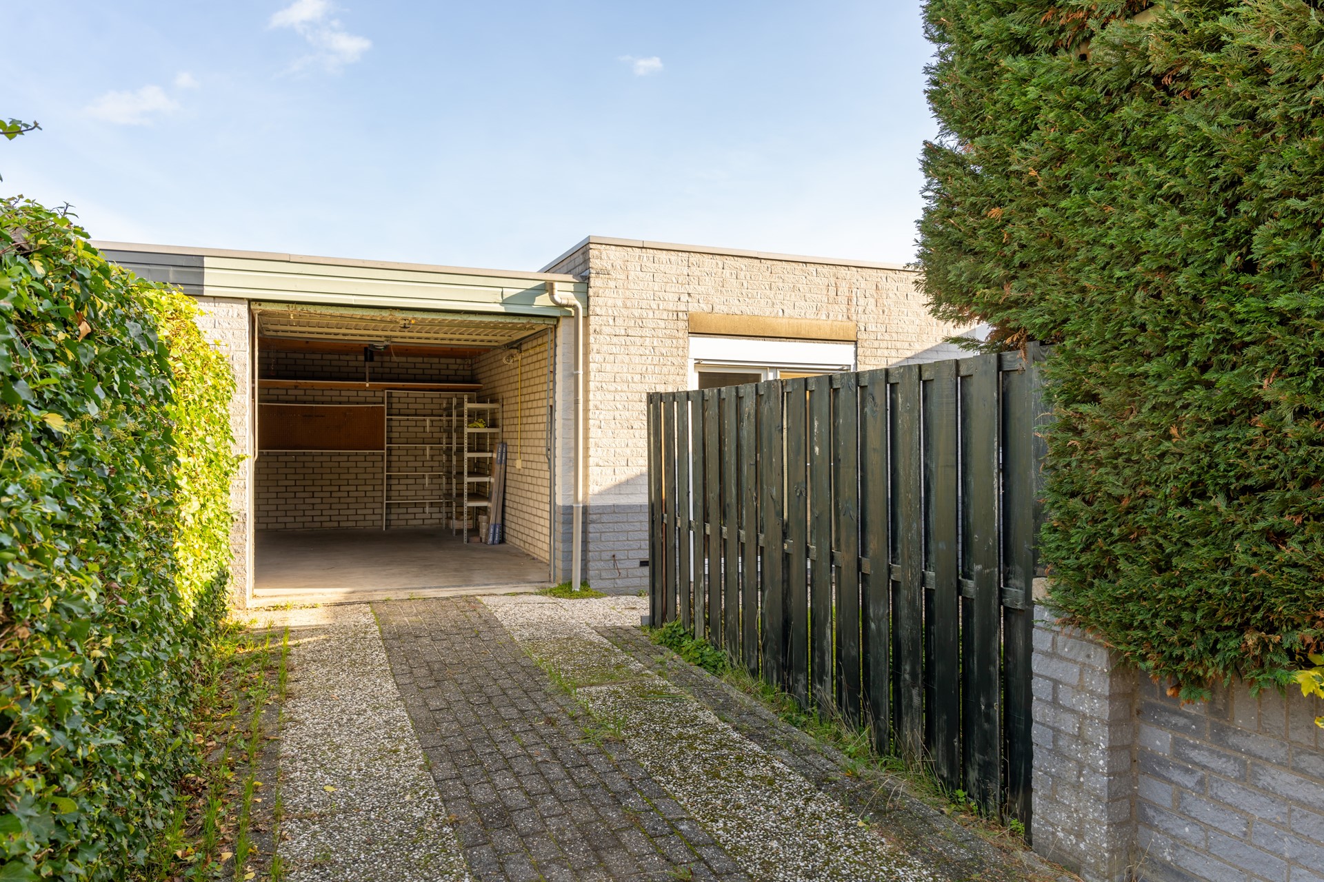 Tussenwoning te koop: Hendrik Andriessenlaan 15, Oegstgeest