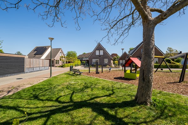 Te koop: Donjon 30, 4181DD Waardenburg