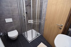 17 AUR1555-13 Bathroom 2 web