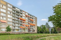 Sold subject to conditions: Burgemeester de Vlugtlaan 297, 1063 BN Amsterdam