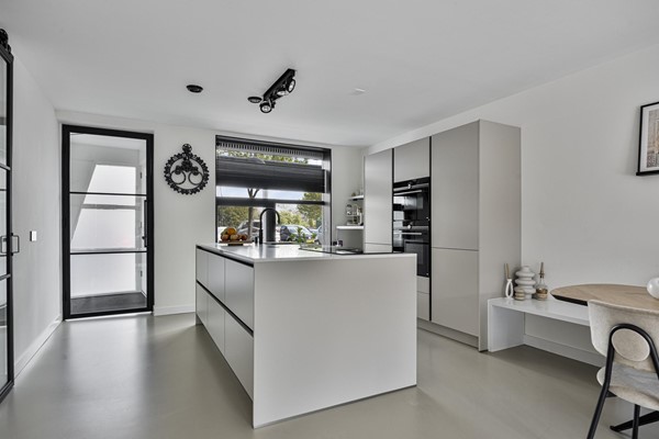 Medium property photo - H. Diesveldsingel 15, 1060 RL Amsterdam