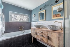 New for sale: Pyreneeën 5, 1060 NP Amsterdam