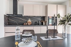 For sale: Van Suchtelen van de Haarestraat 26D, 1068 GV Amsterdam