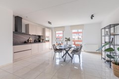 For sale: Van Suchtelen van de Haarestraat 26D, 1068 GV Amsterdam