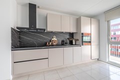 For sale: Van Suchtelen van de Haarestraat 26D, 1068 GV Amsterdam