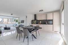 For sale: Van Suchtelen van de Haarestraat 26D, 1068 GV Amsterdam