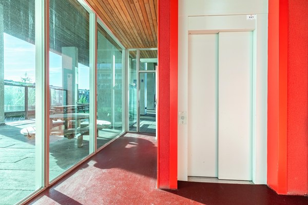 Medium property photo - Van Suchtelen van de Haarestraat 26D, 1068 GV Amsterdam