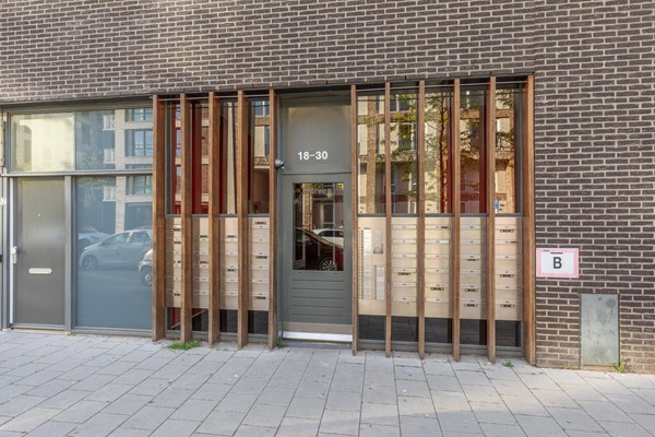 Medium property photo - Van Suchtelen van de Haarestraat 26D, 1068 GV Amsterdam