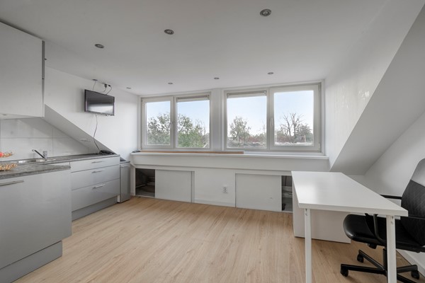 Medium property photo - Cort van der Lindenkade 118, 1067 LM Amsterdam