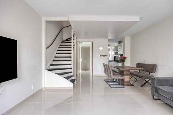 Medium property photo - Raphael Lemkinstraat 43, 1102 JX Amsterdam