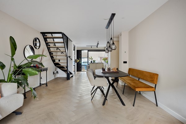 Medium property photo - Turnhoutplantsoen 156, 1066 NX Amsterdam
