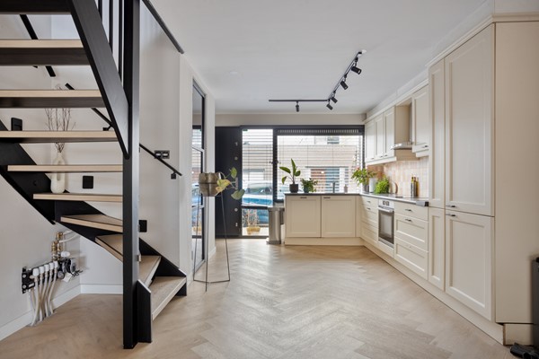Medium property photo - Turnhoutplantsoen 156, 1066 NX Amsterdam