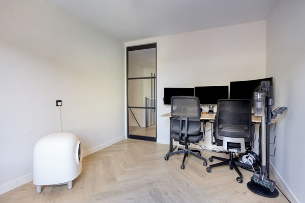 Medium property photo - Turnhoutplantsoen 156, 1066 NX Amsterdam