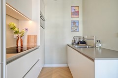 Under offer: Lanseloetstraat 13-3, 1055 BA Amsterdam