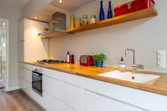 Sold: Jan van Riebeekstraat 26-2, 1057 ZZ Amsterdam